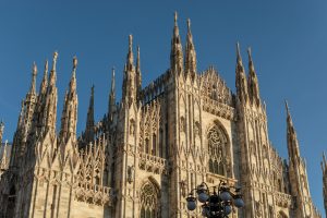 Milan is beautiful but it can get crowded, something to know before you visit Italy