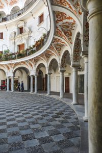Stunning patios are one of the best kept secret Seville attractions